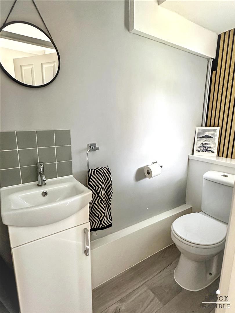 3 Bedroom House. Maywood Avenue in Eastbourne,  12
